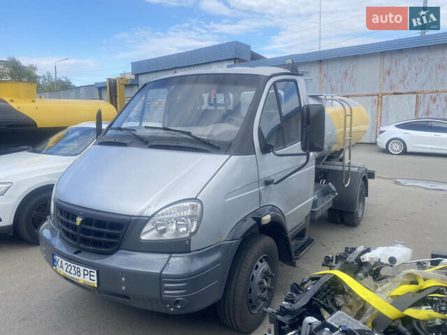 Серый ГАЗ 33104, объемом двигателя 4.75 л и пробегом 5 тыс. км за 16900 $, фото 5 на Automoto.ua