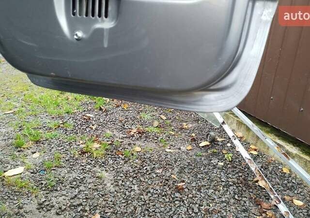 Серый ГАЗ 33104, объемом двигателя 4.75 л и пробегом 10 тыс. км за 6800 $, фото 5 на Automoto.ua