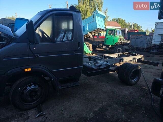 Серый ГАЗ 33104, объемом двигателя 4.75 л и пробегом 123 тыс. км за 6500 $, фото 2 на Automoto.ua
