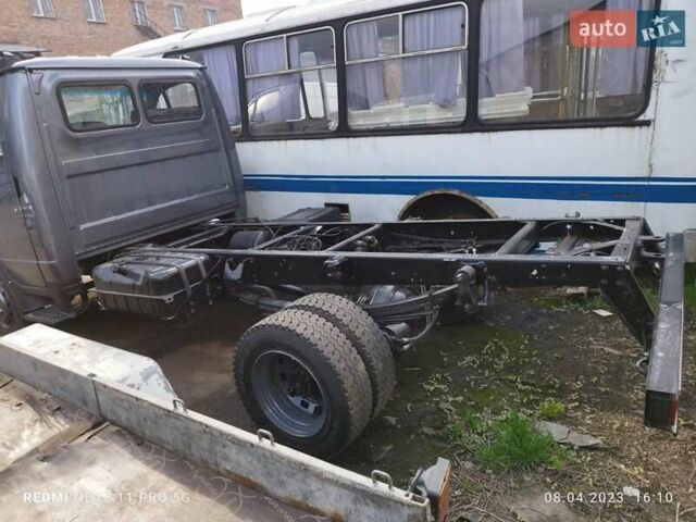 Серый ГАЗ 33104, объемом двигателя 4.75 л и пробегом 130 тыс. км за 7992 $, фото 13 на Automoto.ua