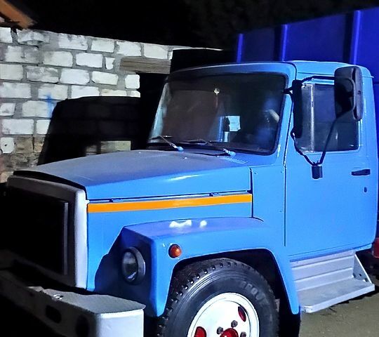 Серый ГАЗ 3508, объемом двигателя 4.1 л и пробегом 500 тыс. км за 4700 $, фото 1 на Automoto.ua