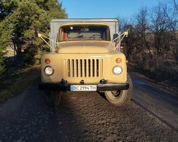 Желтый ГАЗ 53, объемом двигателя 4.3 л и пробегом 200 тыс. км за 2000 $, фото 1 на Automoto.ua