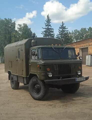 Зеленый ГАЗ 66, объемом двигателя 4.8 л и пробегом 1000 тыс. км за 8300 $, фото 1 на Automoto.ua
