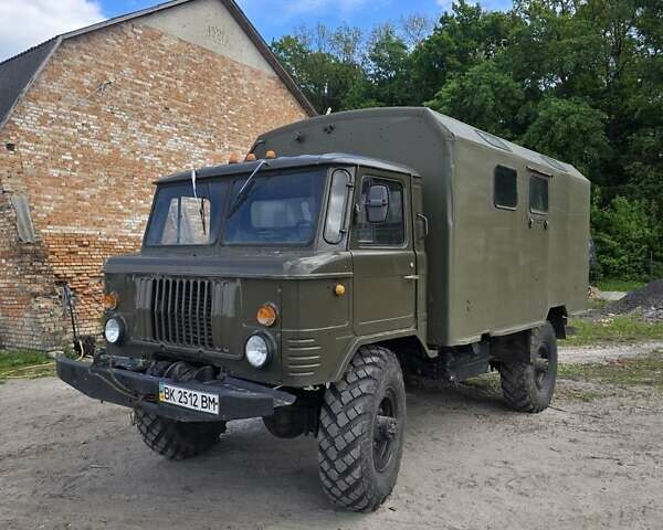 Зеленый ГАЗ 66, объемом двигателя 0 л и пробегом 10 тыс. км за 9900 $, фото 2 на Automoto.ua