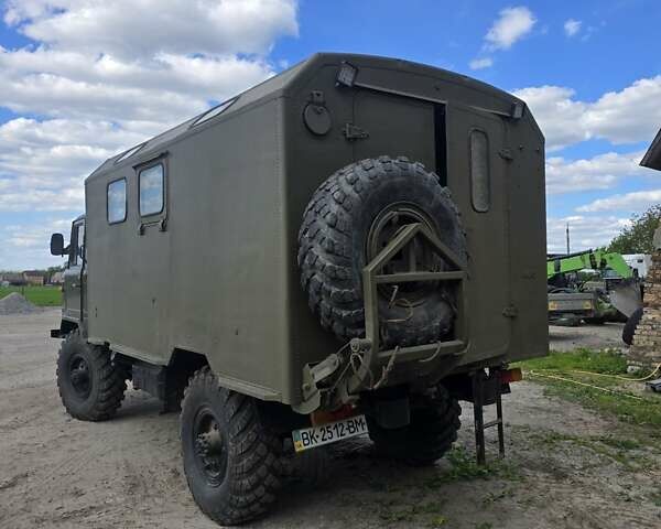 Зеленый ГАЗ 66, объемом двигателя 0 л и пробегом 10 тыс. км за 9900 $, фото 3 на Automoto.ua
