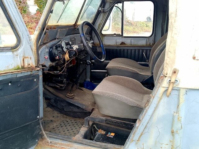 Сірий ГАЗ 69, об'ємом двигуна 2.2 л та пробігом 0 тис. км за 1050 $, фото 3 на Automoto.ua