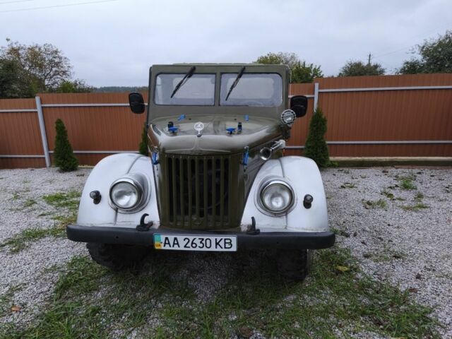 Зелений ГАЗ 69, об'ємом двигуна 2.4 л та пробігом 100 тис. км за 1999 $, фото 1 на Automoto.ua