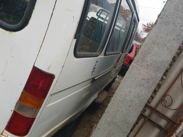 Белый ГАЗ Другая, объемом двигателя 2.3 л и пробегом 33 тыс. км за 800 $, фото 3 на Automoto.ua