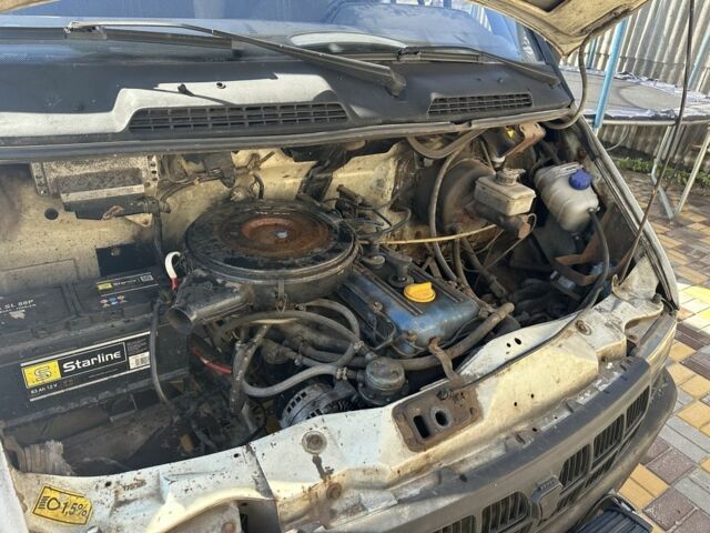 Белый ГАЗ Другая, объемом двигателя 2.4 л и пробегом 150 тыс. км за 1750 $, фото 4 на Automoto.ua