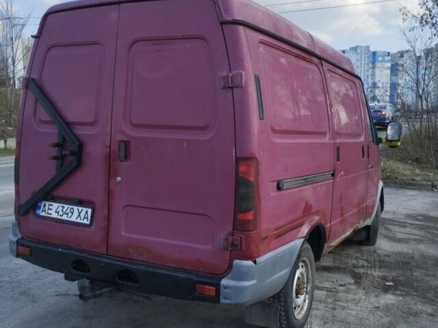 Красный ГАЗ Другая, объемом двигателя 2.3 л и пробегом 250 тыс. км за 1650 $, фото 3 на Automoto.ua