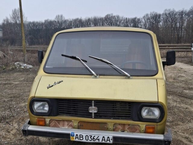 Желтый ГАЗ Другая, объемом двигателя 2.4 л и пробегом 230 тыс. км за 1208 $, фото 5 на Automoto.ua