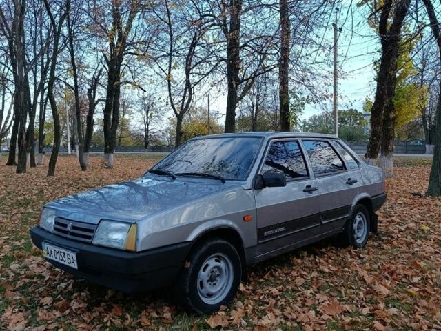 Сірий ГАЗ Інша, об'ємом двигуна 1.6 л та пробігом 270 тис. км за 1950 $, фото 6 на Automoto.ua