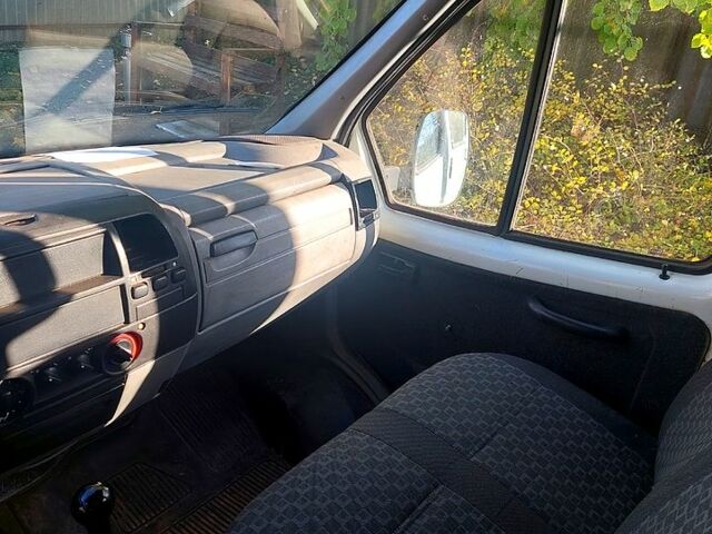 Белый ГАЗ Газель, объемом двигателя 2.5 л и пробегом 113 тыс. км за 1900 $, фото 9 на Automoto.ua