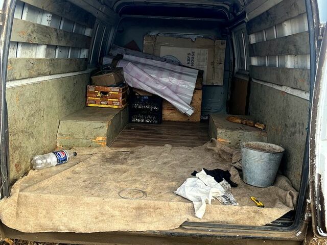 Белый ГАЗ Газель, объемом двигателя 2.5 л и пробегом 140 тыс. км за 2300 $, фото 6 на Automoto.ua