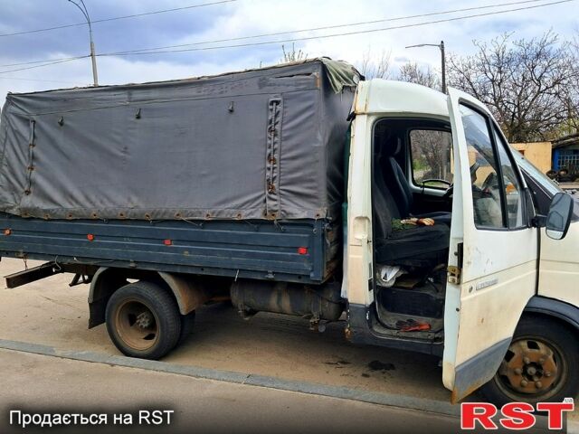 Белый ГАЗ Газель, объемом двигателя 2.2 л и пробегом 300 тыс. км за 910 $, фото 3 на Automoto.ua