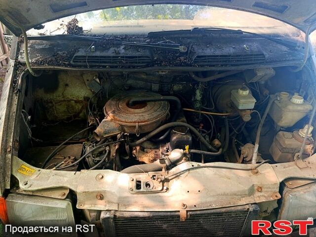 Белый ГАЗ Газель, объемом двигателя 2.4 л и пробегом 180 тыс. км за 1600 $, фото 2 на Automoto.ua