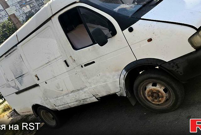 Белый ГАЗ Газель, объемом двигателя 2.5 л и пробегом 250 тыс. км за 800 $, фото 1 на Automoto.ua
