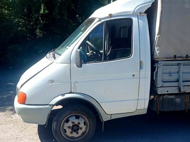 Белый ГАЗ Газель, объемом двигателя 2.3 л и пробегом 140 тыс. км за 1600 $, фото 2 на Automoto.ua