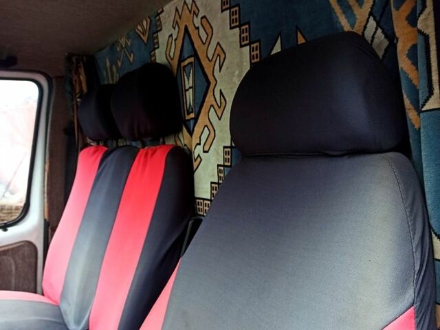 Белый ГАЗ Газель, объемом двигателя 2.4 л и пробегом 220 тыс. км за 520 $, фото 5 на Automoto.ua