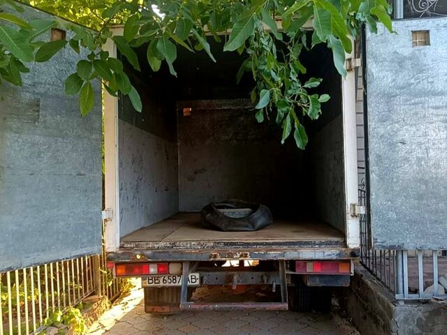 Белый ГАЗ Газель, объемом двигателя 2.4 л и пробегом 0 тыс. км за 1999 $, фото 4 на Automoto.ua