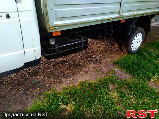 Белый ГАЗ Газель, объемом двигателя 2.9 л и пробегом 180 тыс. км за 4500 $, фото 5 на Automoto.ua
