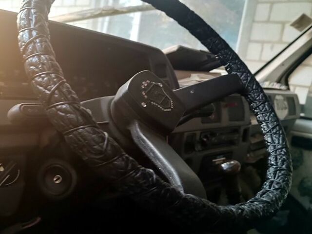 Белый ГАЗ Газель, объемом двигателя 2.4 л и пробегом 0 тыс. км за 1999 $, фото 5 на Automoto.ua