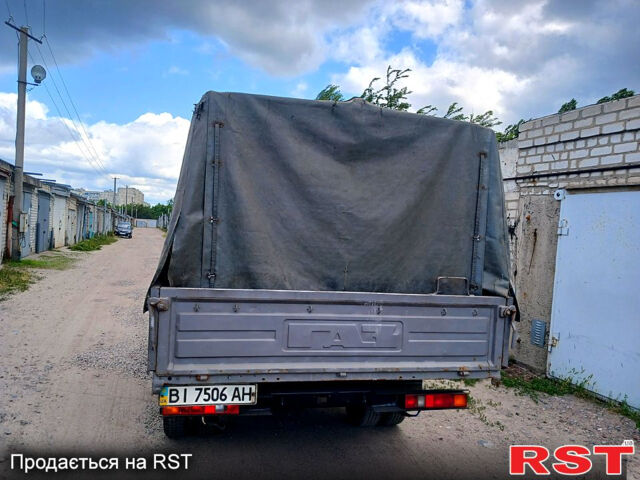 Белый ГАЗ Газель, объемом двигателя 2.3 л и пробегом 300 тыс. км за 1600 $, фото 3 на Automoto.ua