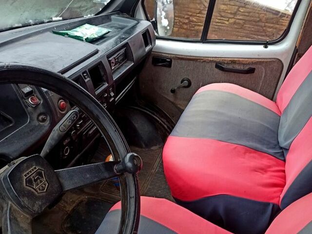 Белый ГАЗ Газель, объемом двигателя 2.4 л и пробегом 220 тыс. км за 520 $, фото 3 на Automoto.ua