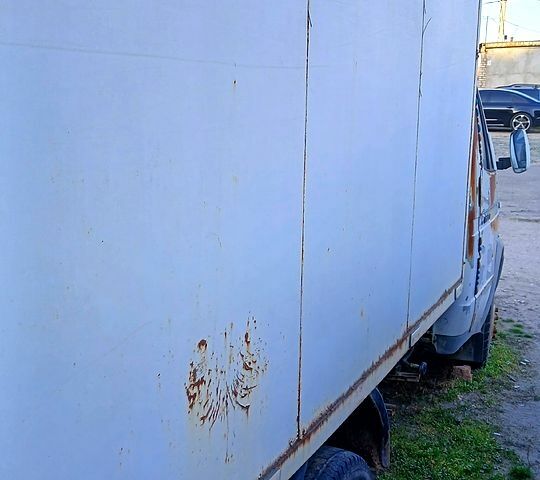 Белый ГАЗ Газель, объемом двигателя 2.4 л и пробегом 250 тыс. км за 2000 $, фото 5 на Automoto.ua