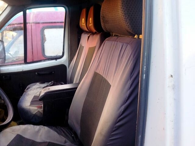 Белый ГАЗ Газель, объемом двигателя 2.4 л и пробегом 100 тыс. км за 1750 $, фото 2 на Automoto.ua