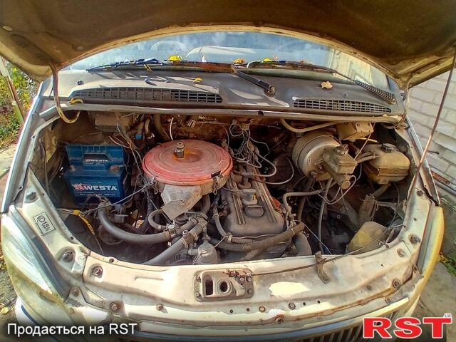 Белый ГАЗ Газель, объемом двигателя 2.3 л и пробегом 241 тыс. км за 3200 $, фото 8 на Automoto.ua