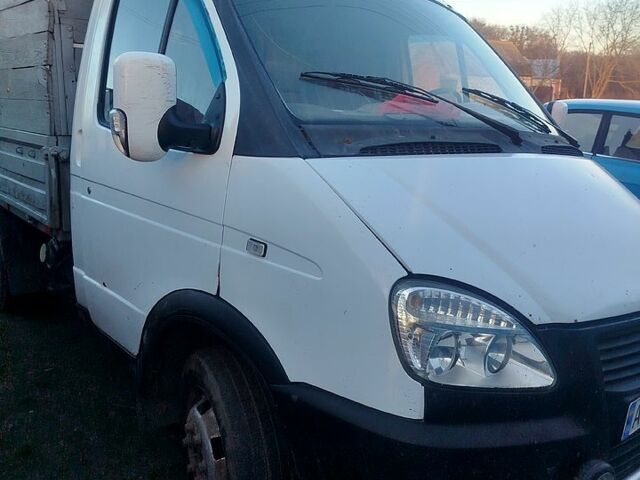 Белый ГАЗ Газель, объемом двигателя 2.4 л и пробегом 100 тыс. км за 1750 $, фото 7 на Automoto.ua