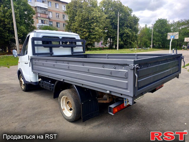 Белый ГАЗ Газель, объемом двигателя 2.3 л и пробегом 170 тыс. км за 3200 $, фото 6 на Automoto.ua