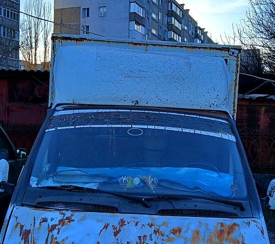 Белый ГАЗ Газель, объемом двигателя 2.4 л и пробегом 250 тыс. км за 2000 $, фото 1 на Automoto.ua