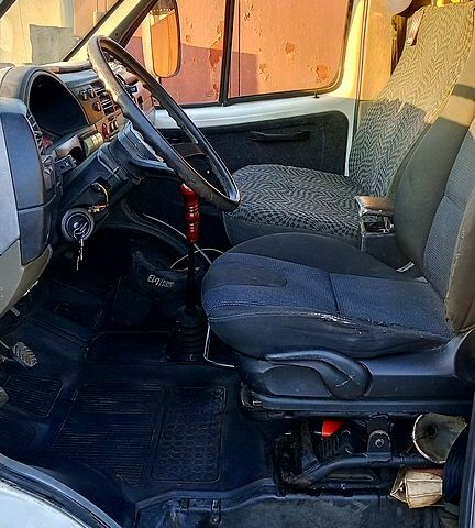 Белый ГАЗ Газель, объемом двигателя 2.3 л и пробегом 0 тыс. км за 2500 $, фото 3 на Automoto.ua