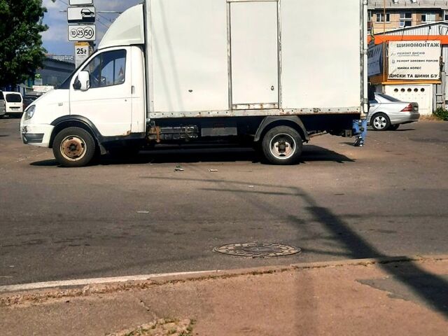 Белый ГАЗ Газель, объемом двигателя 2.2 л и пробегом 450 тыс. км за 4800 $, фото 4 на Automoto.ua