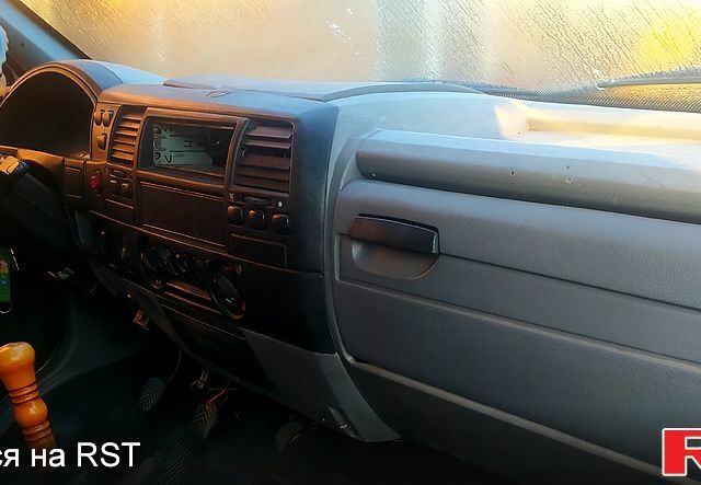Білий ГАЗ Газель, об'ємом двигуна 2.2 л та пробігом 300 тис. км за 1900 $, фото 3 на Automoto.ua