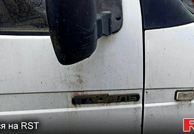 Белый ГАЗ Газель, объемом двигателя 2.3 л и пробегом 190 тыс. км за 1550 $, фото 3 на Automoto.ua