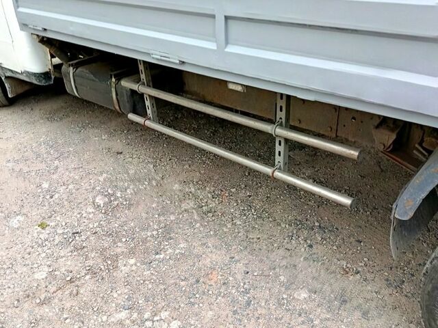 Белый ГАЗ Газель, объемом двигателя 2.5 л и пробегом 120 тыс. км за 5900 $, фото 8 на Automoto.ua