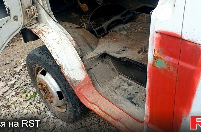 Белый ГАЗ Газель, объемом двигателя 2.3 л и пробегом 123 тыс. км за 1600 $, фото 1 на Automoto.ua