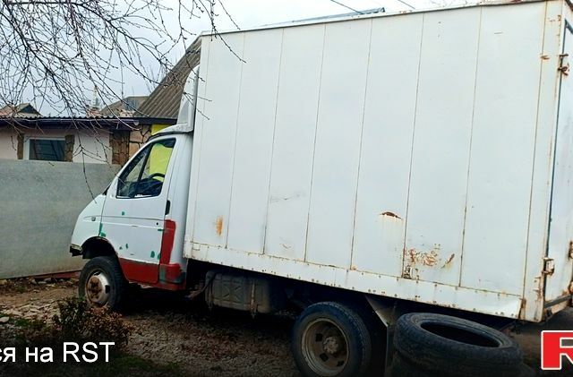 Белый ГАЗ Газель, объемом двигателя 2.3 л и пробегом 123 тыс. км за 1600 $, фото 3 на Automoto.ua