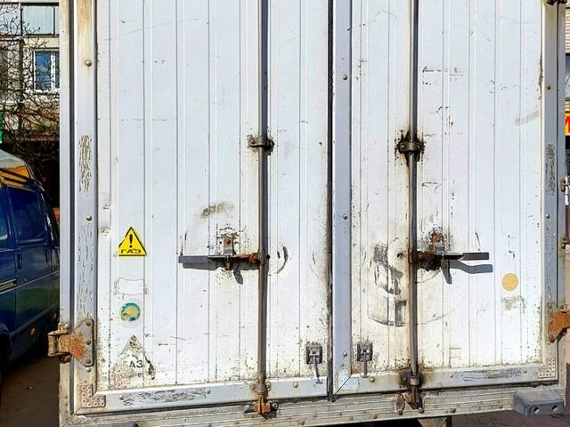 Белый ГАЗ Газель, объемом двигателя 2.3 л и пробегом 240 тыс. км за 3600 $, фото 3 на Automoto.ua