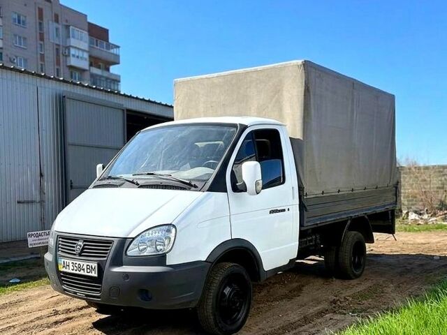 Белый ГАЗ Газель, объемом двигателя 2.4 л и пробегом 275 тыс. км за 2150 $, фото 1 на Automoto.ua