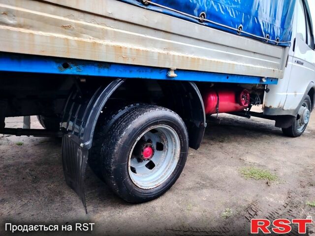 Белый ГАЗ Газель, объемом двигателя 2.4 л и пробегом 355 тыс. км за 2500 $, фото 6 на Automoto.ua