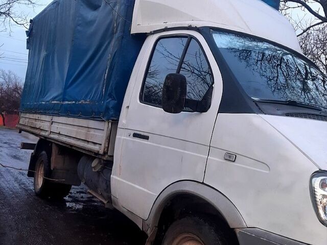 Белый ГАЗ Газель, объемом двигателя 2.3 л и пробегом 530 тыс. км за 3100 $, фото 1 на Automoto.ua