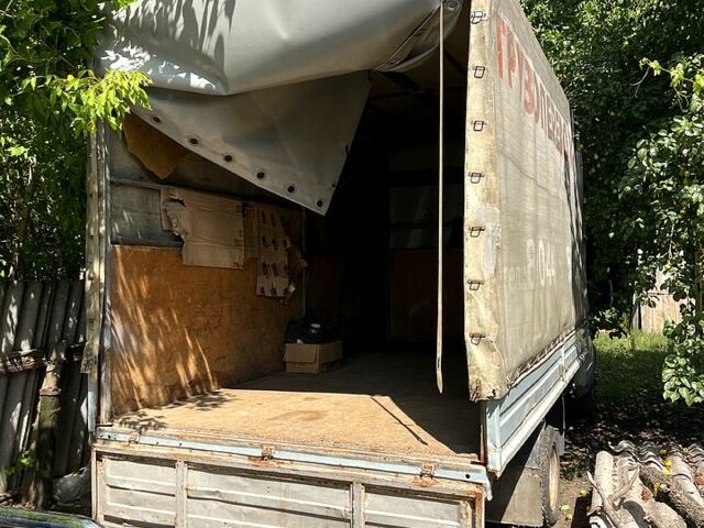 Белый ГАЗ Газель, объемом двигателя 2.9 л и пробегом 350 тыс. км за 3200 $, фото 3 на Automoto.ua