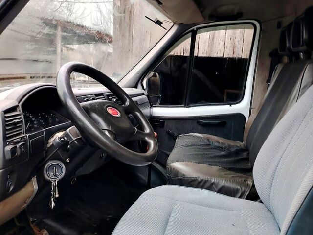 Белый ГАЗ Газель, объемом двигателя 2.4 л и пробегом 355 тыс. км за 2500 $, фото 11 на Automoto.ua