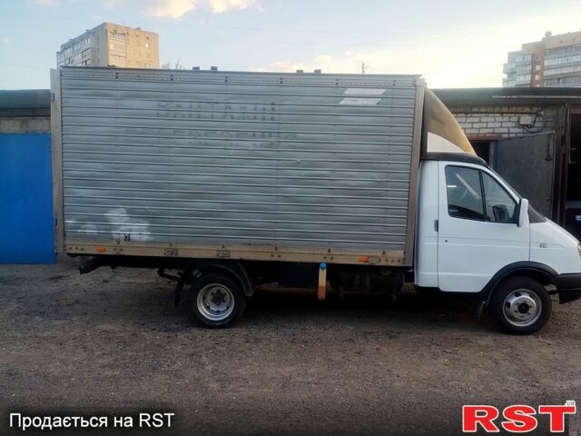 Белый ГАЗ Газель, объемом двигателя 2.3 л и пробегом 150 тыс. км за 3700 $, фото 2 на Automoto.ua