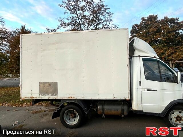 Білий ГАЗ Газель, об'ємом двигуна 2 л та пробігом 321 тис. км за 2000 $, фото 2 на Automoto.ua