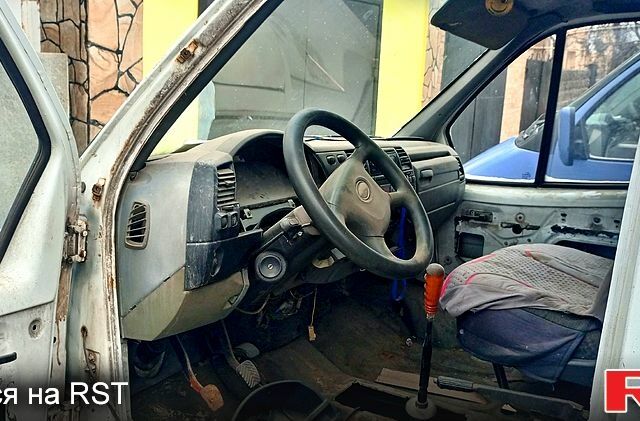 Белый ГАЗ Газель, объемом двигателя 2.3 л и пробегом 123 тыс. км за 1600 $, фото 4 на Automoto.ua